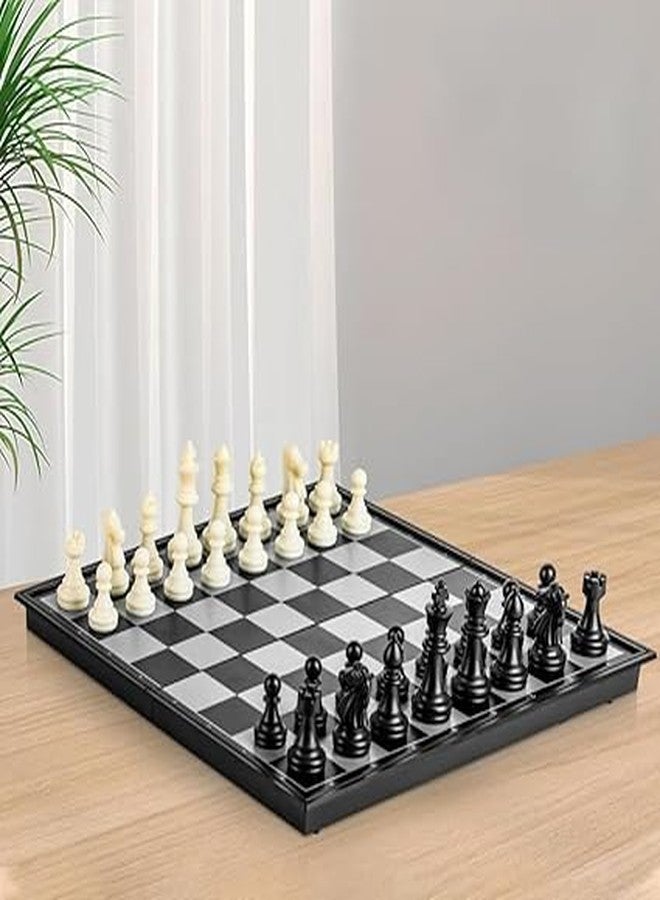 VIHANCO Magnetic Chess Set, 24 cm Foldable Board Game with Storage Case, 32 Pieces, Black and White - Image 4